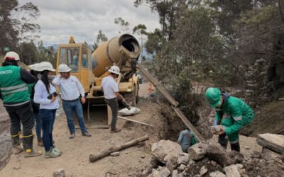 🛣️ Avanzamos con compromiso y resultados: Ráquira y La Candelaria se conectan con progreso.