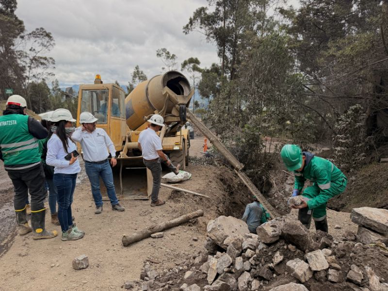 🛣️ Avanzamos con compromiso y resultados: Ráquira y La Candelaria se conectan con progreso.