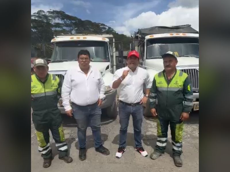 🚜 Hechos que transforman: fortalecemos la capacidad vial de Moniquirá